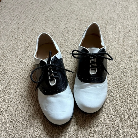 Saddle Shoes Vintage Style 1950s Inspired - Picture 6 of 7